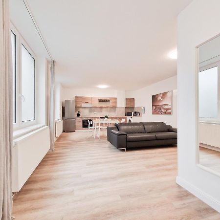 Raj Living - City Apartment With 3 Rooms - 15 Min Messe Dus & 10 Min Old Town Dus Ντίσελντορφ Εξωτερικό φωτογραφία